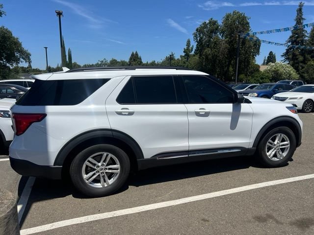 Certified 2020 Ford Explorer XLT RWD image 6