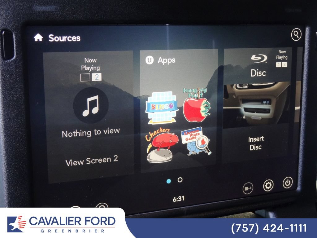 Used 2017 Chrysler Pacifica Touring-L Plus FWD image 9