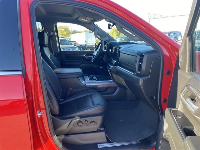 Used 2024 Chevrolet Silverado 2500 LTZ w/ LTZ Premium Package image 10