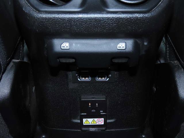 Used 2019 Jeep Wrangler Unlimited Sahara w/ Quick Order Package 24M Moab image 27