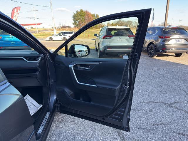 Used 2021 Toyota RAV4 XSE image 15