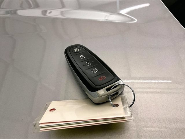Certified 2019 Ford Escape SE FWD image 9