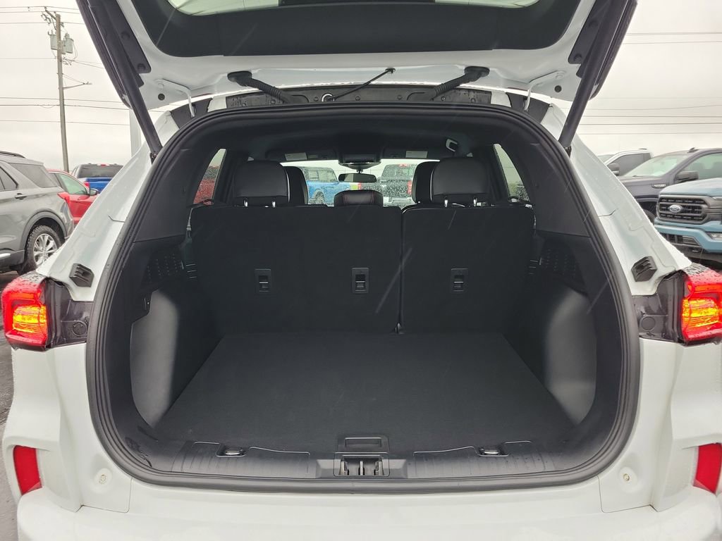 Certified 2023 Ford Escape ST-Line w/ Tech Pack #1 FWD image 10