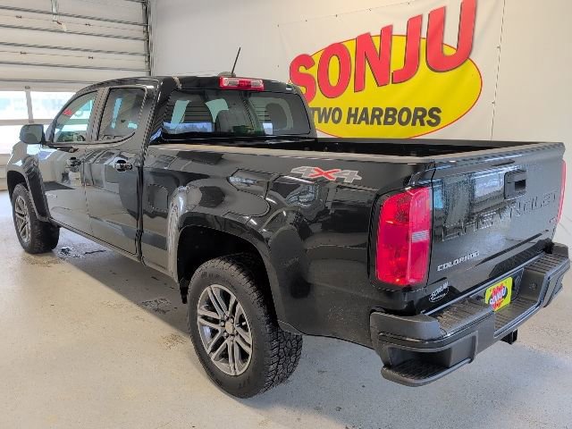 Used 2022 Chevrolet Colorado W/T w/ Custom Special Edition image 2