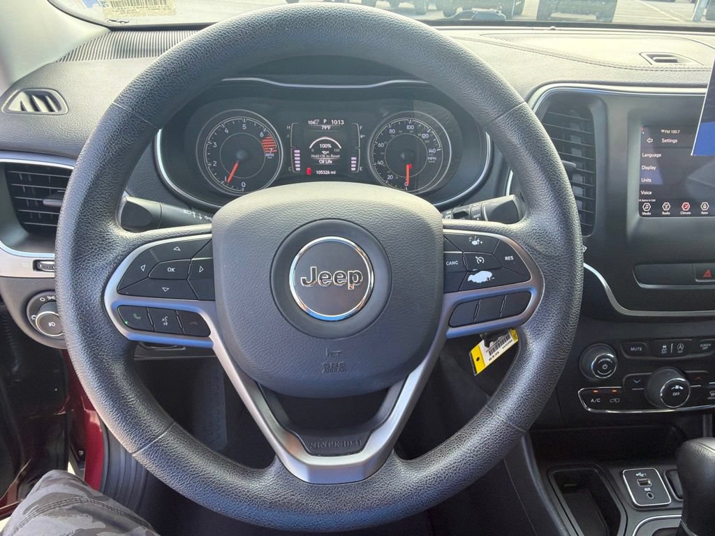 Used 2019 Jeep Cherokee Latitude w/ Popular Appearance Group FWD image 21