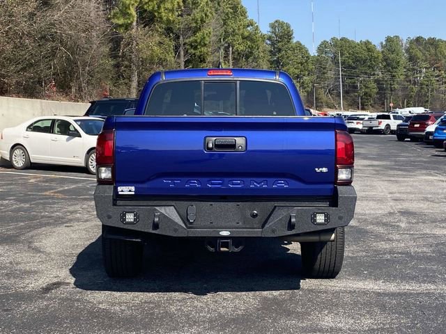 Used 2022 Toyota Tacoma TRD Sport image 4