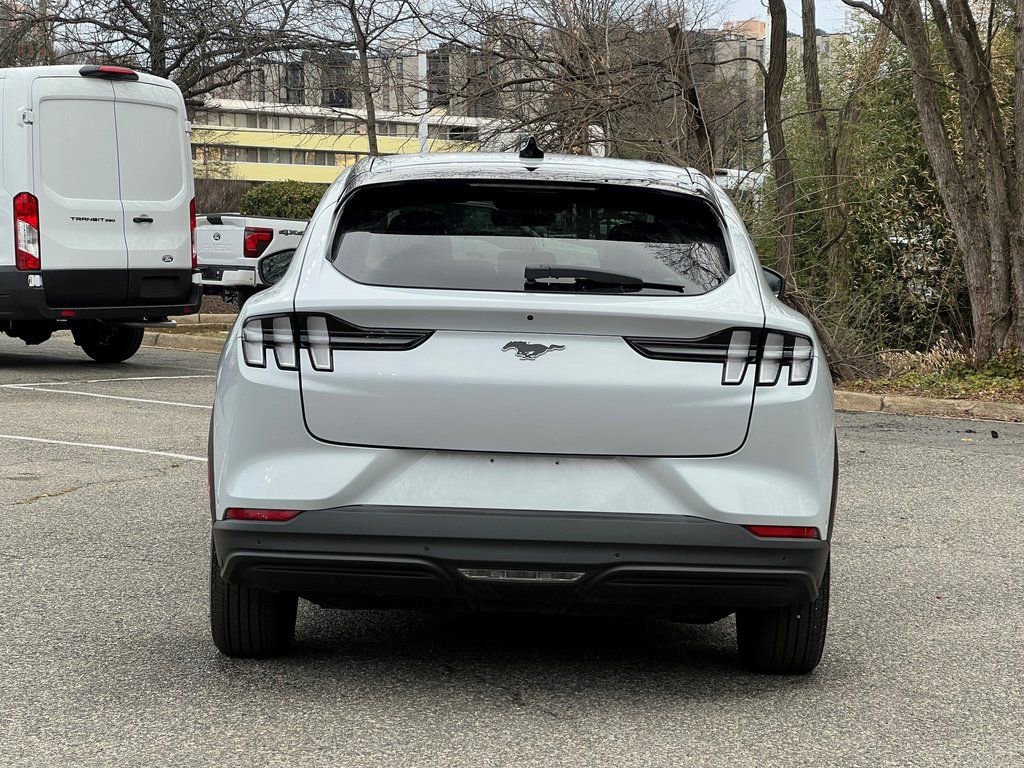 Certified 2023 Ford Mustang Mach-E Select w/ Comfort Package Lite image 4