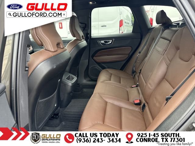 Used 2021 Volvo XC60 T5 Momentum w/ Advanced Package FWD image 14