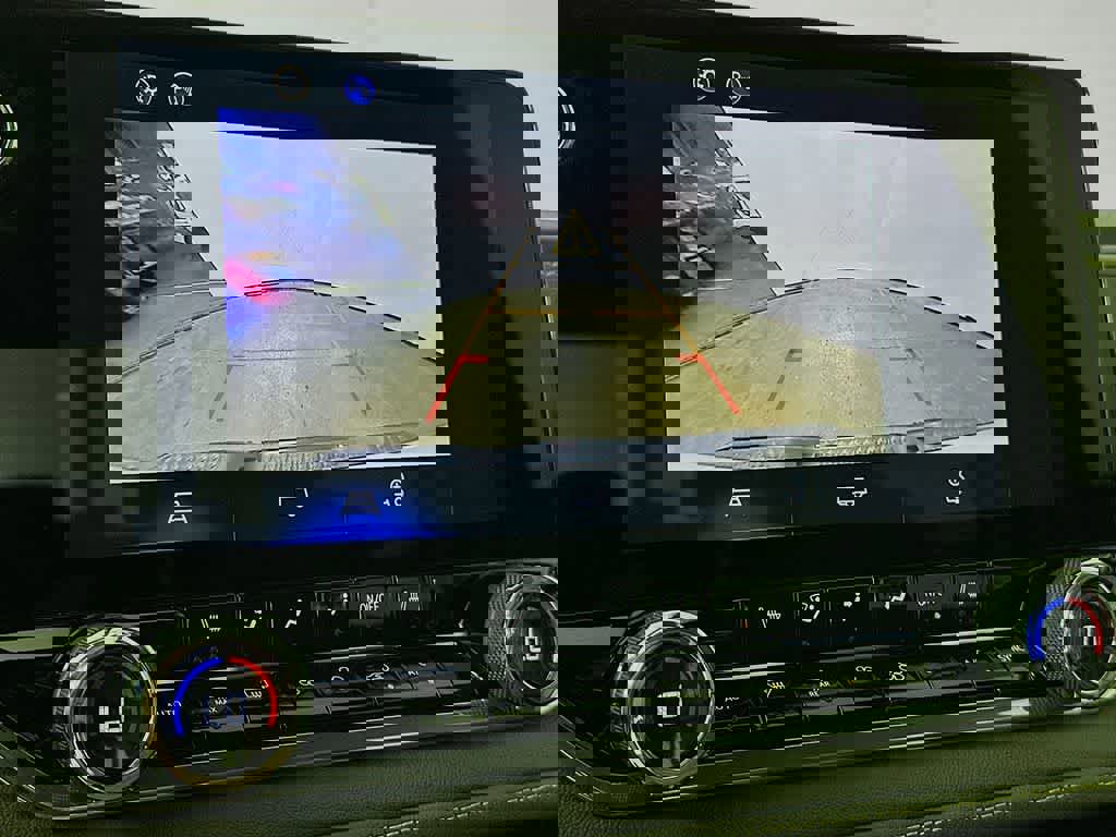 Used 2024 Chevrolet Colorado ZR2 w/ Safety Package image 28