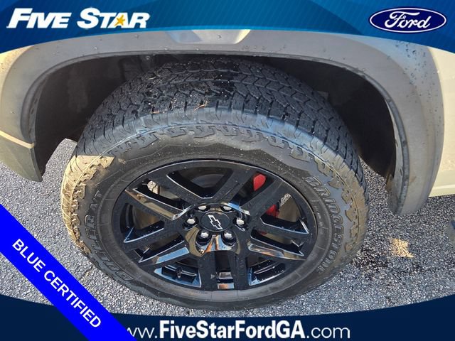 Used 2024 Chevrolet Colorado Trail Boss w/ Technology Package AWD/4WD image 10