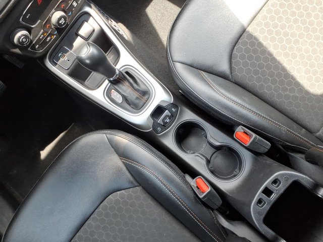 Used 2020 Jeep Compass Latitude w/ Cold Weather Group FWD image 10