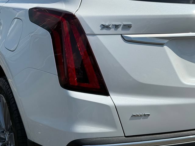 Used 2024 Cadillac XT5 Premium Luxury w/ LPO, Floor Liner Package AWD/4WD image 31