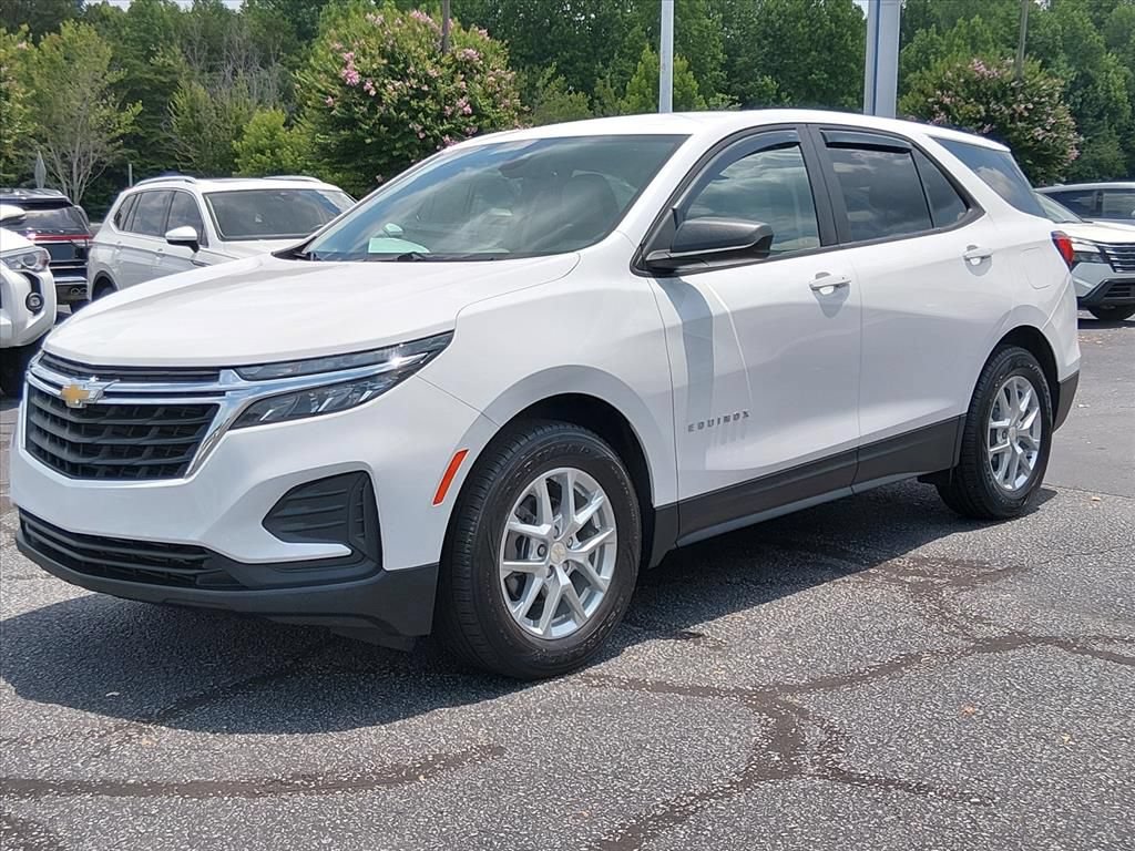 Used 2023 Chevrolet Equinox LS w/ LPO, Cargo Package FWD image 8