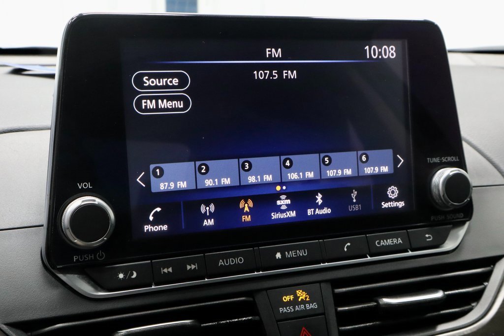 Used 2024 Nissan Altima 2.5 SV image 10