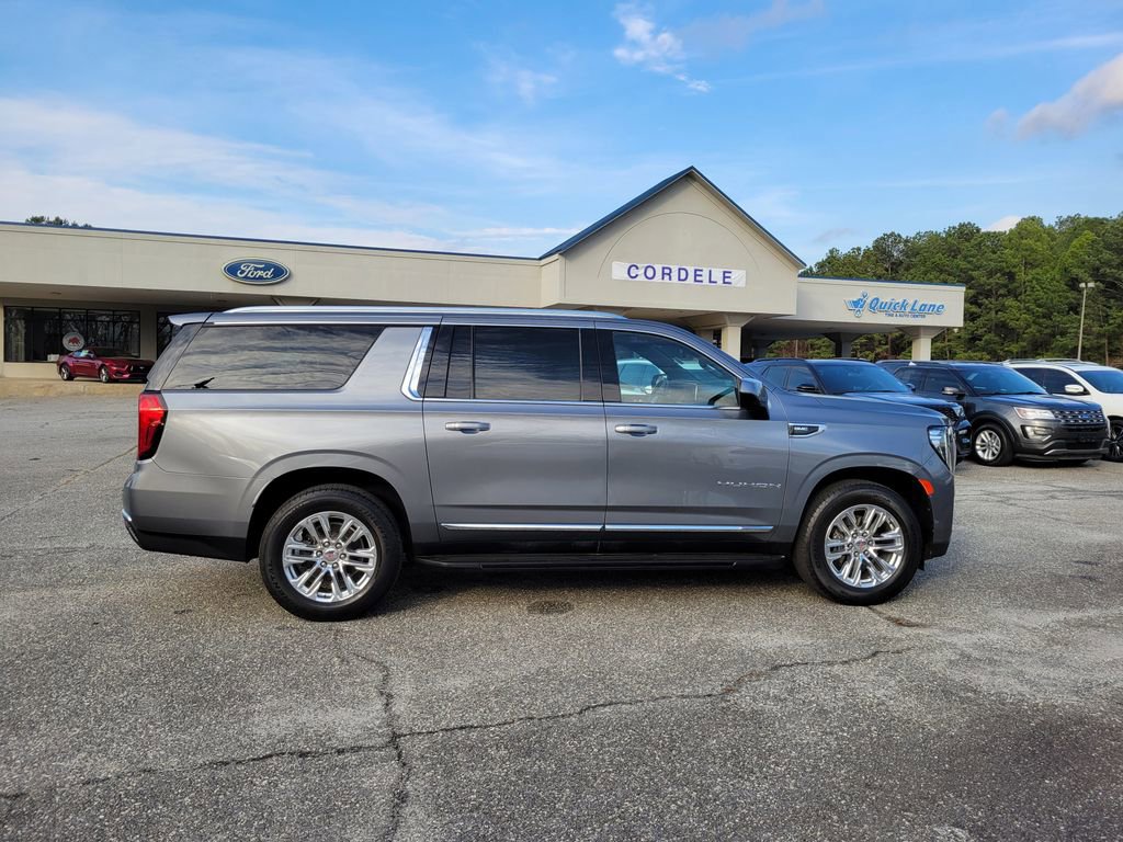 Used 2021 GMC Yukon XL SLT w/ Rear Media and Nav Package image 6