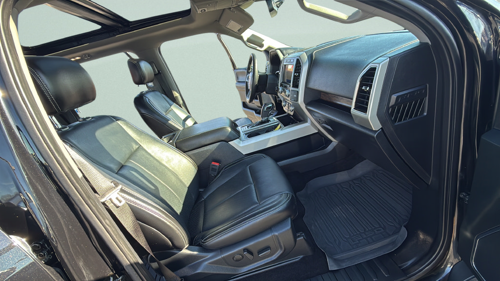 Certified 2019 Ford F150 Lariat w/ Equipment Group 502A Luxury AWD/4WD image 19