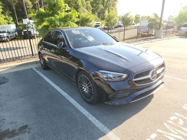Used 2022 Mercedes-Benz C 300 4MATIC Sedan image 2