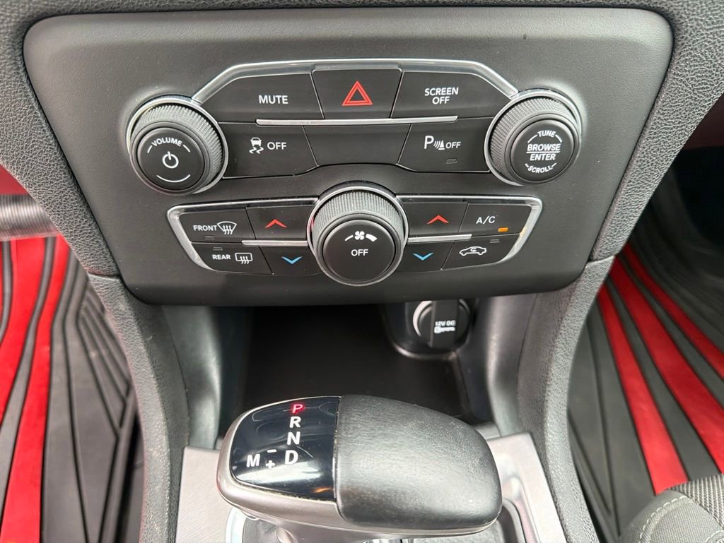 Used 2019 Dodge Charger SXT RWD image 23