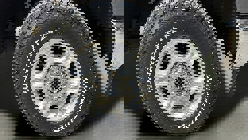 Certified 2025 Ford F250 XLT image 14