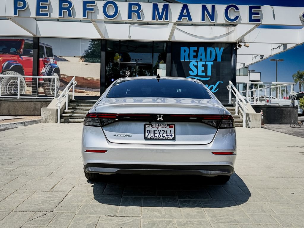 Used 2025 Honda Accord SE image 6