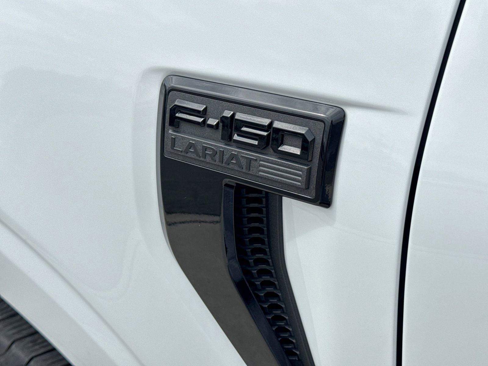Certified 2023 Ford F150 Lariat w/ Equipment Group 502A High AWD/4WD image 15