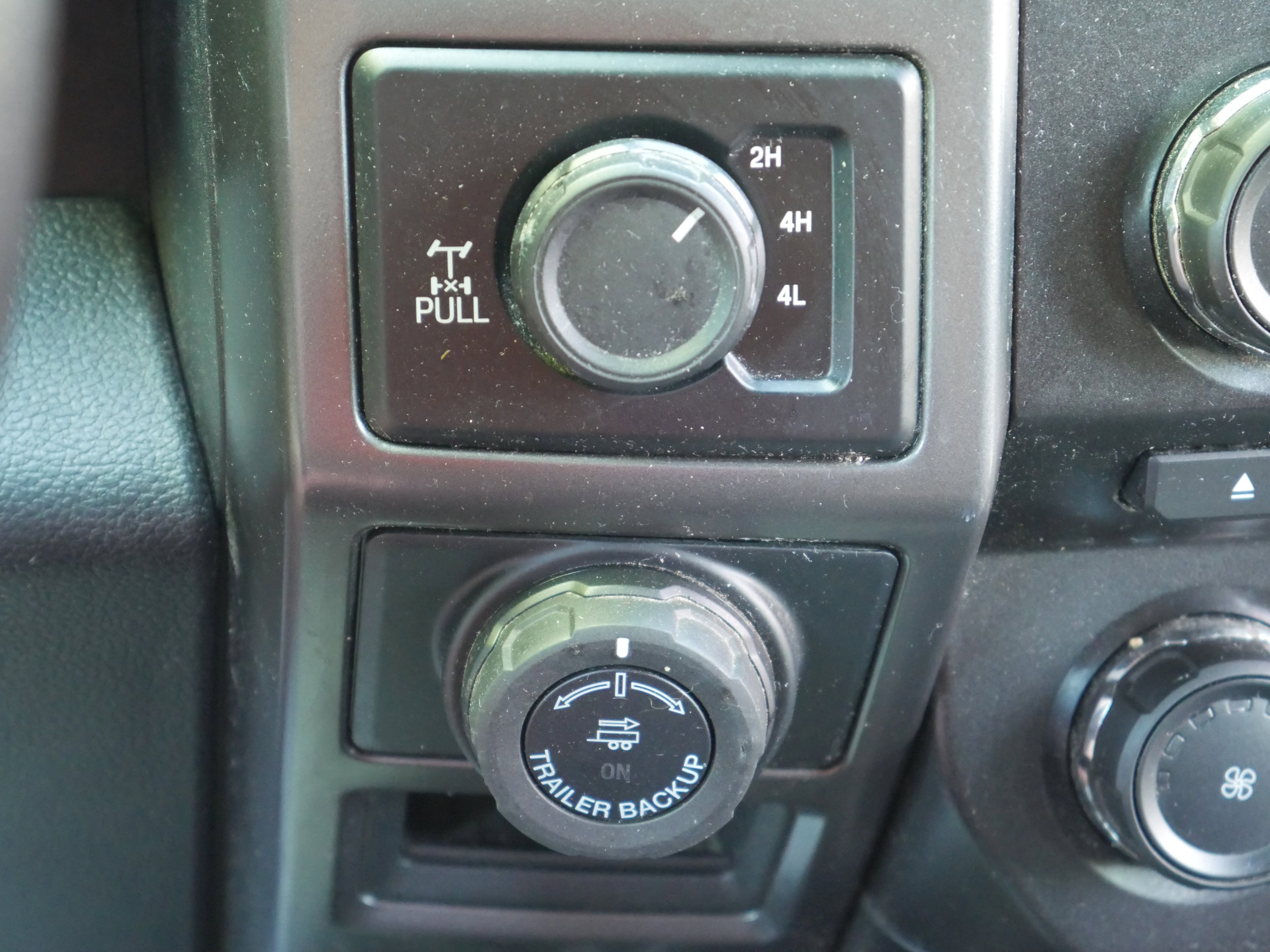 Certified 2017 Ford F150 XLT w/ Equipment Group 301A Mid AWD/4WD image 9