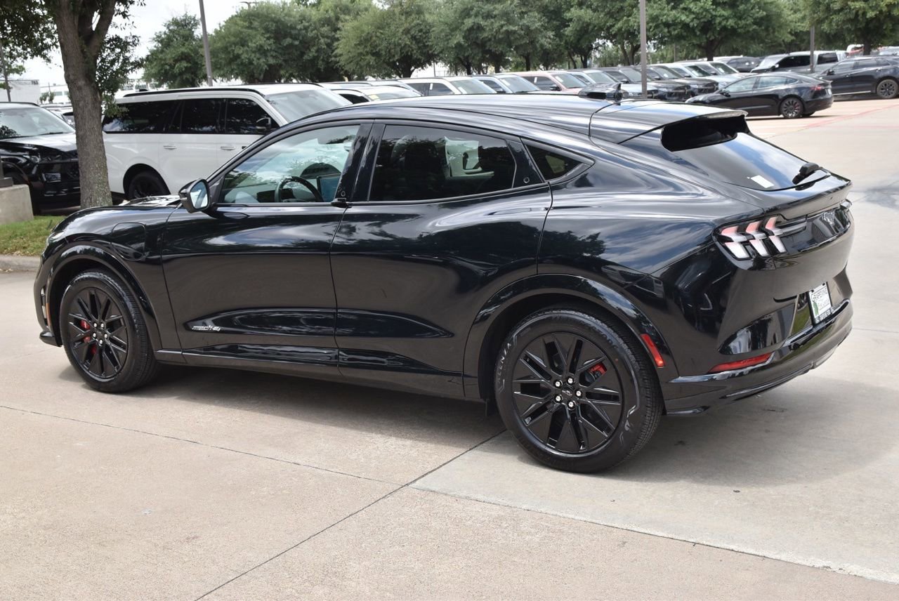 Certified 2025 Ford Mustang Mach-E Premium w/ Sport Appearance Package AWD/4WD image 11