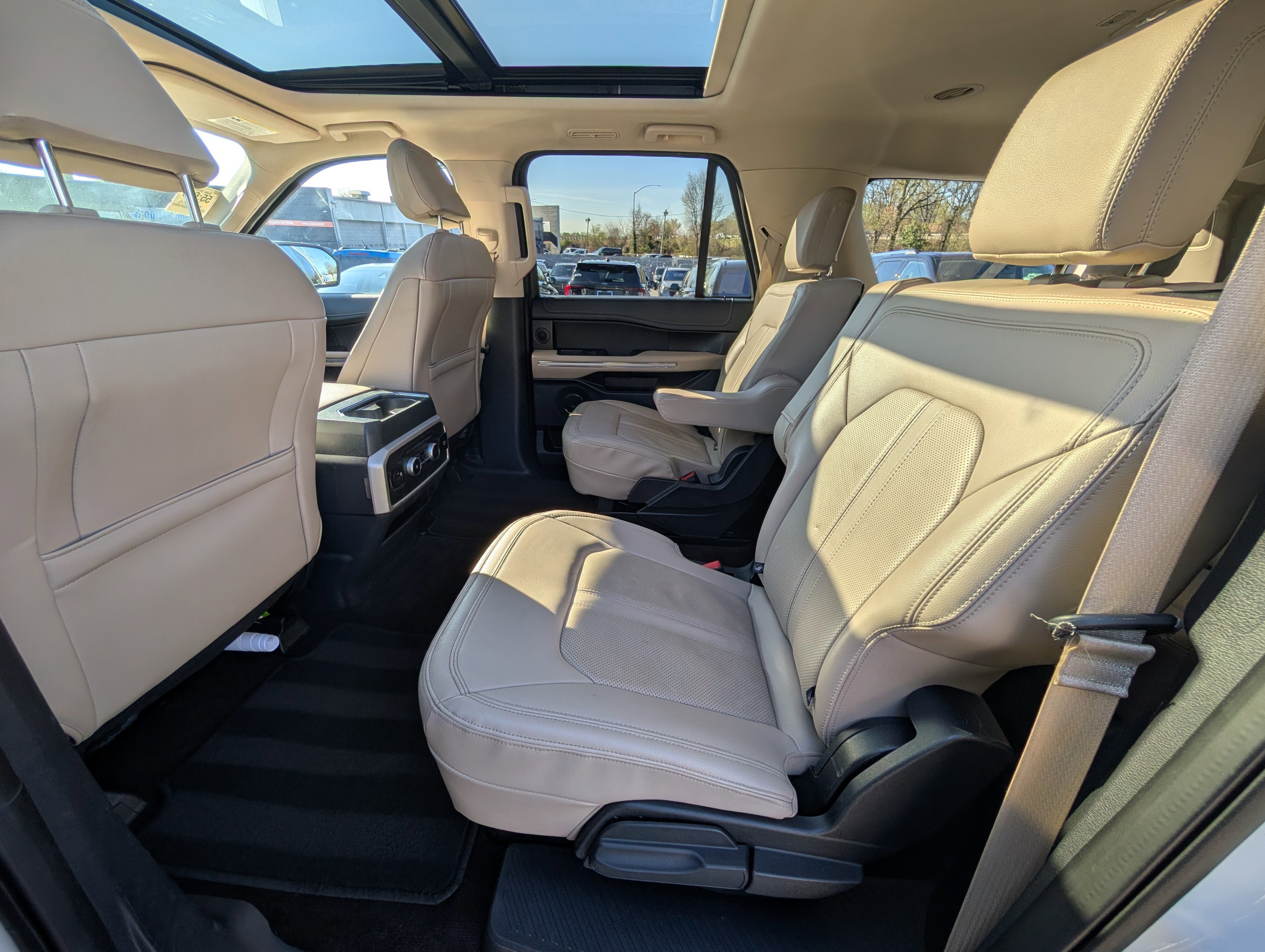 Certified 2022 Ford Expedition Max Limited image 18