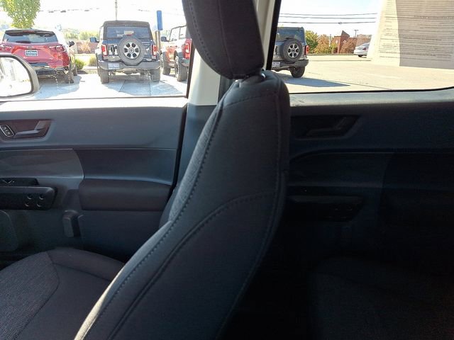 Certified 2025 Ford Maverick XL w/ Equipment Group 102A image 18