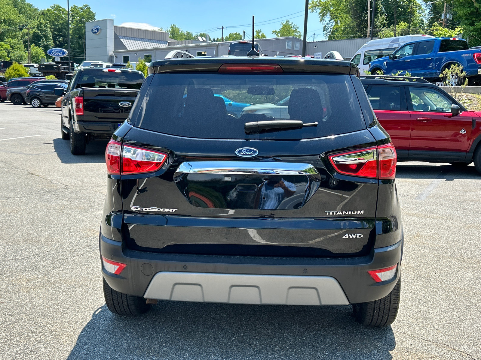 Certified 2022 Ford EcoSport Titanium AWD/4WD image 5