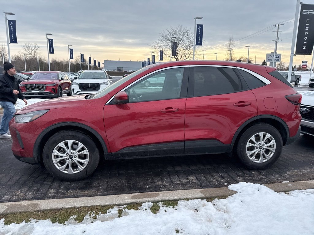Certified 2023 Ford Escape Active w/ Tech Pack #2 image 6