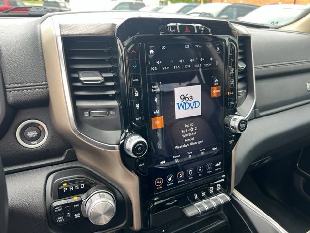 Used 2019 RAM 1500 Laramie AWD/4WD image 13