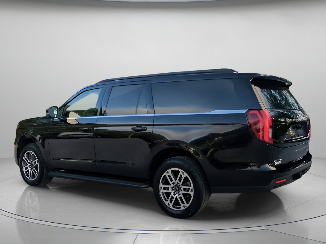 Certified 2025 Ford Expedition Max Active AWD/4WD image 19