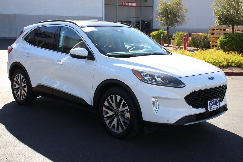 Certified 2020 Ford Escape Titanium w/ Titanium Premium Package 2.0 AWD/4WD image 11