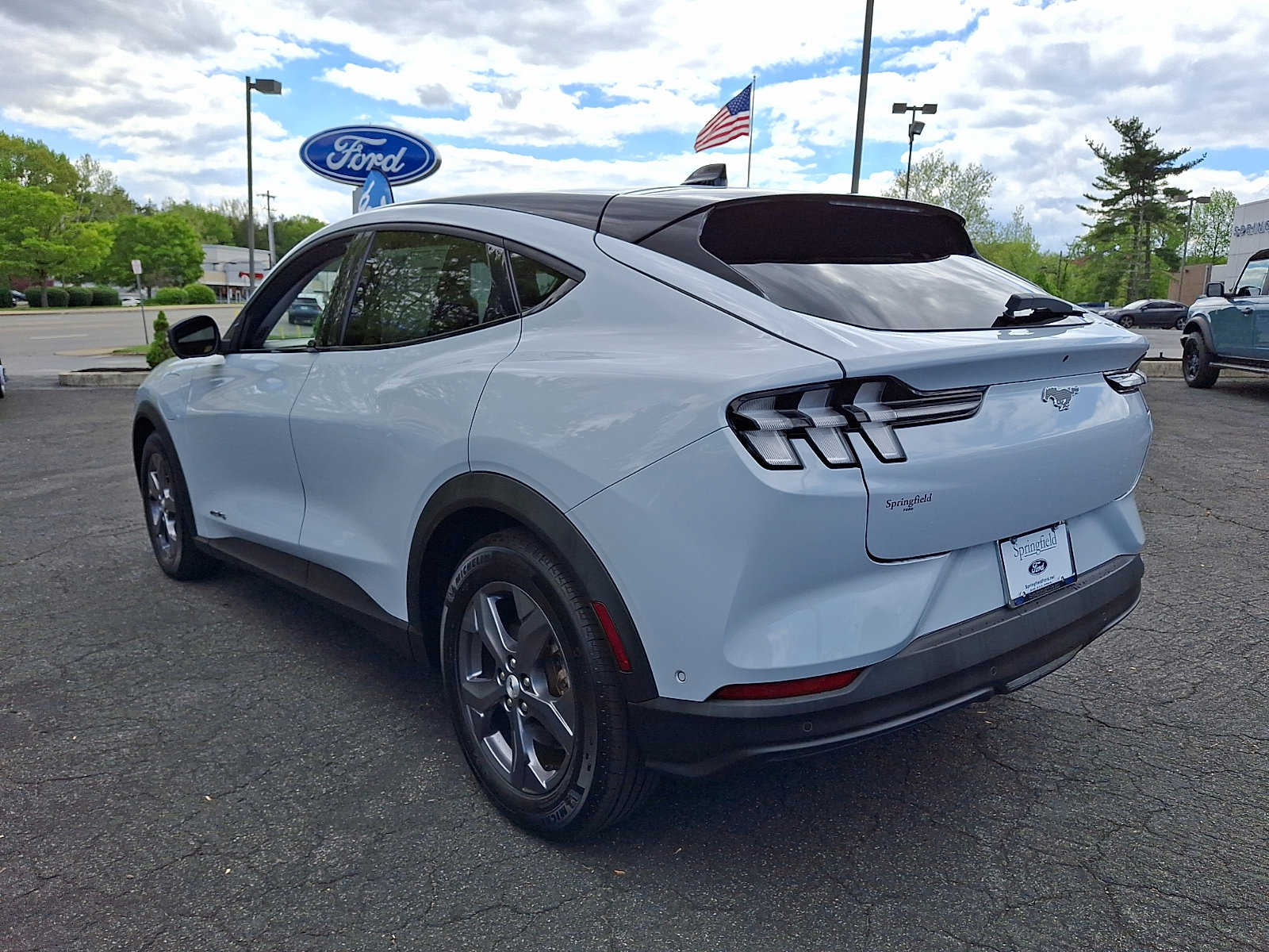 Certified 2023 Ford Mustang Mach-E Select w/ Comfort Package Lite AWD/4WD image 4