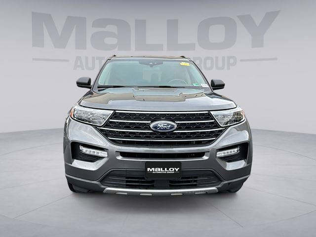 Certified 2021 Ford Explorer XLT w/ Equipment Group 202A AWD/4WD image 8
