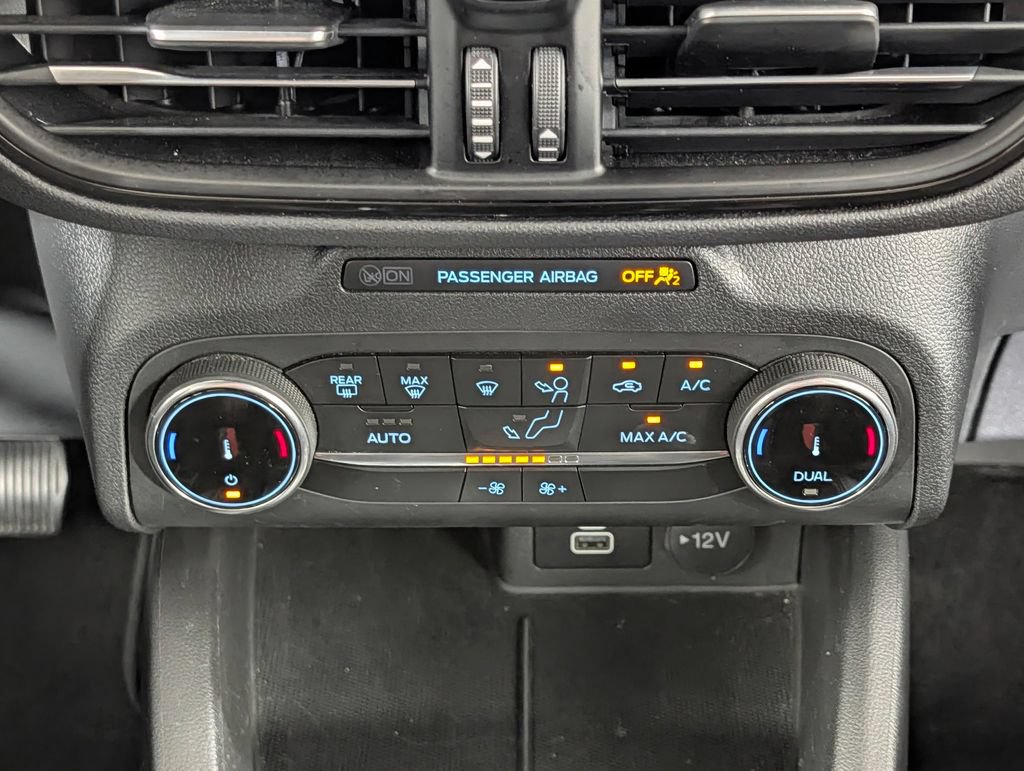 Certified 2025 Ford Escape ST-Line FWD image 17