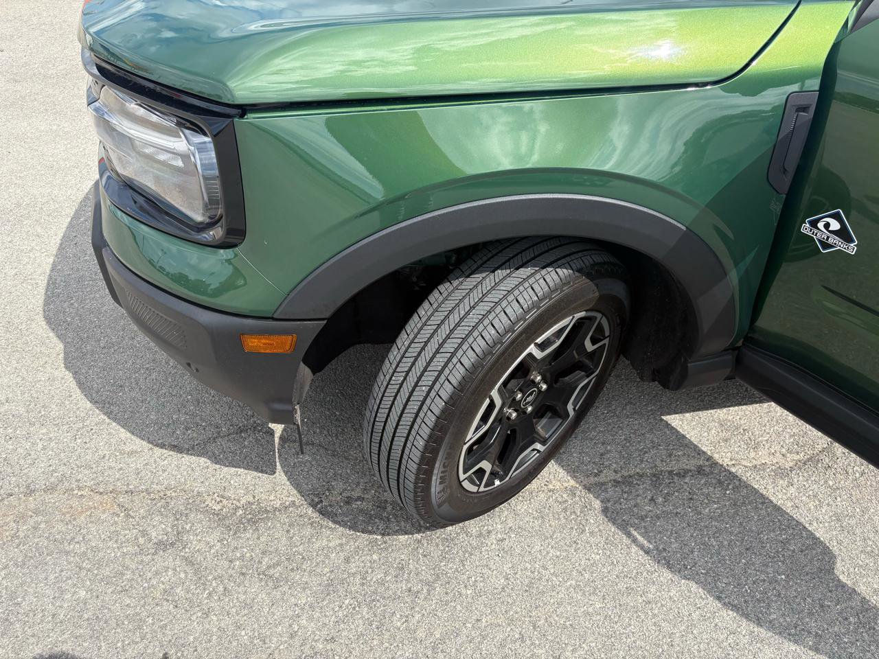 Certified 2025 Ford Bronco Sport Outer Banks w/ Outer Banks Tech Package+ AWD/4WD image 55