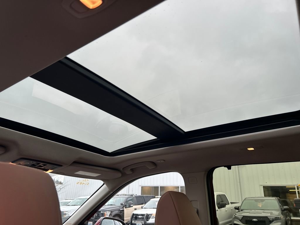 Used 2024 Nissan Rogue Platinum w/ Platinum Premium Package image 31