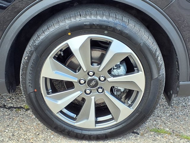 Certified 2023 Ford Escape Platinum w/ Premium Technology Package AWD/4WD image 30