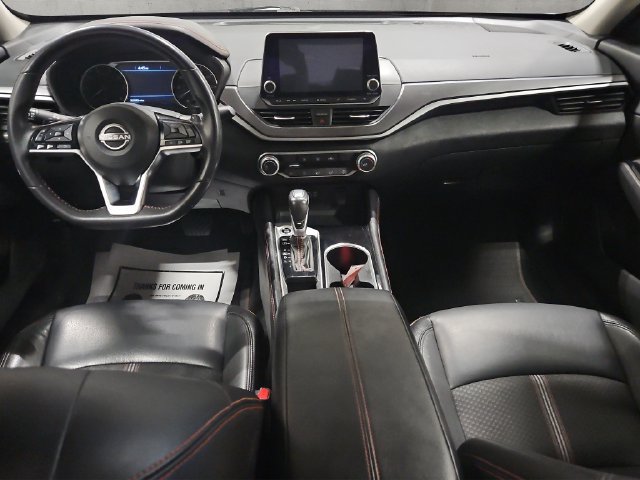 Used 2024 Nissan Altima 2.5 SR FWD image 2