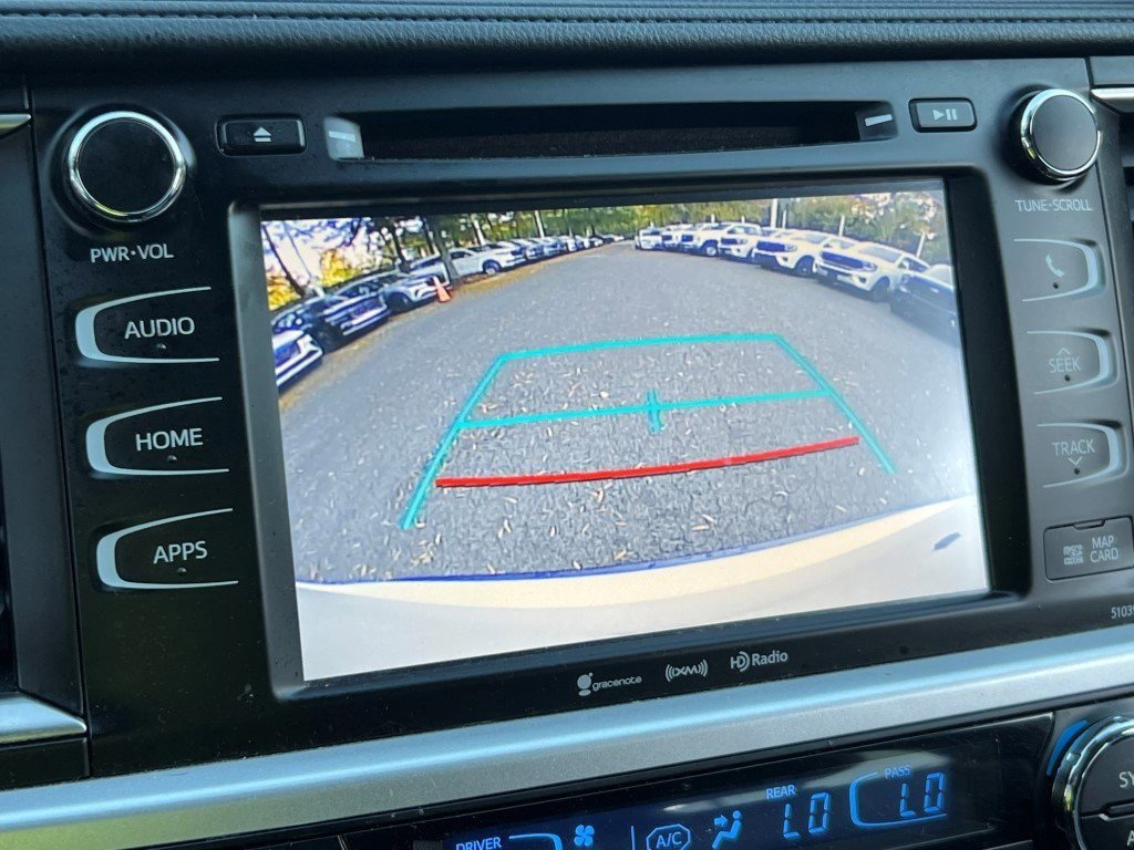 Used 2019 Toyota Highlander XLE image 23