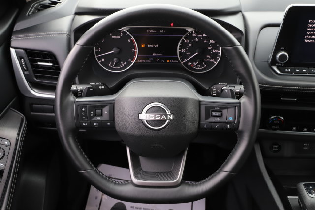 Used 2025 Nissan Rogue SV AWD/4WD image 22