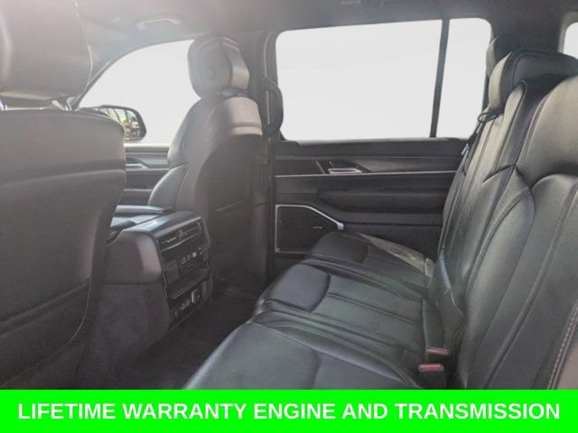 Used 2024 Jeep Wagoneer Series II w/ Flexible Seating Group RWD image 12
