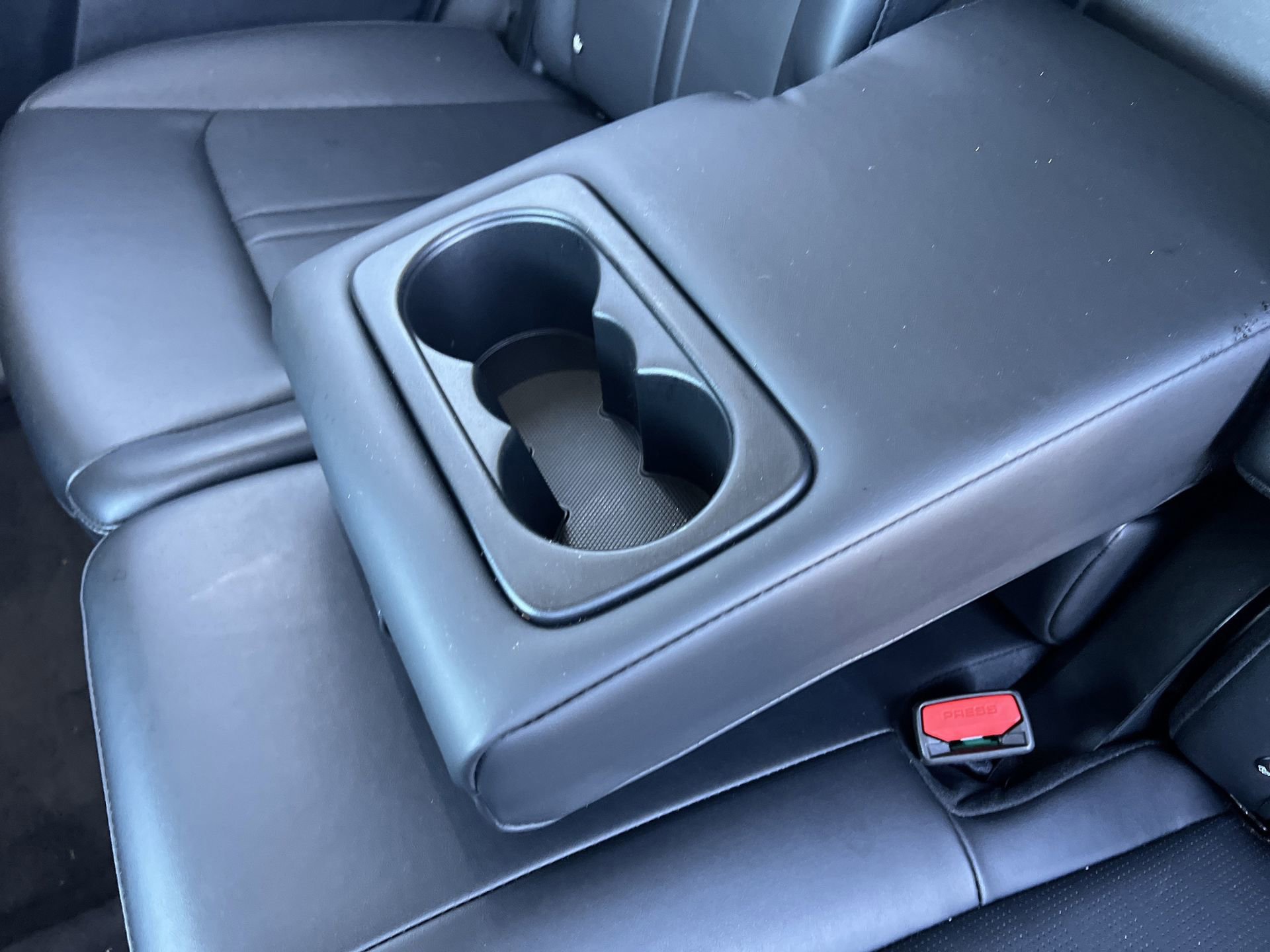 Used 2025 Kia Sorento S w/ Panoramic Sunroof Package image 24