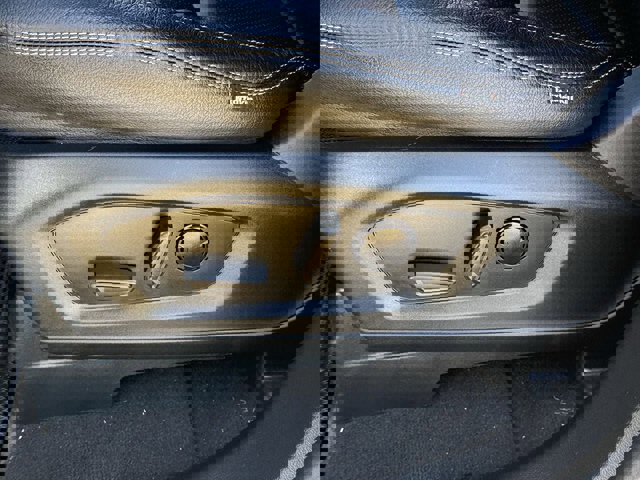 Certified 2024 Ford Explorer XLT image 26