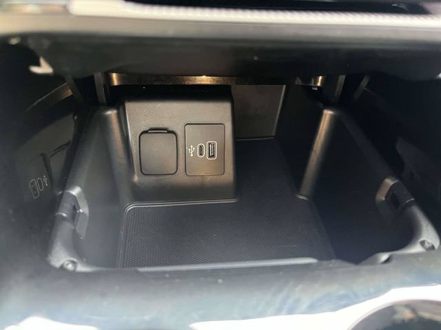 Certified 2025 Ford Explorer Platinum w/ Ultimate Package RWD image 32
