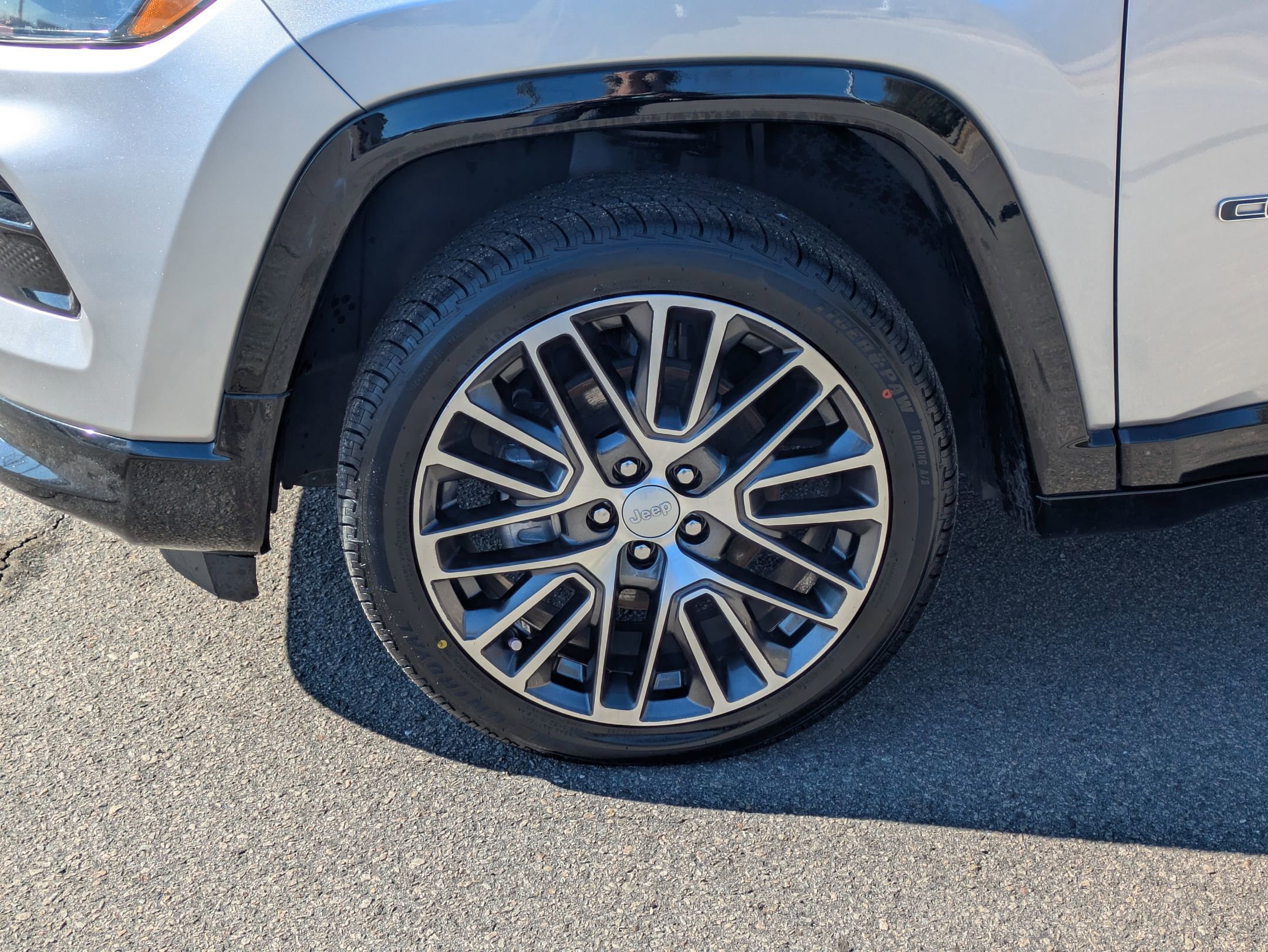 Used 2022 Jeep Compass Limited w/ Elite Group image 11