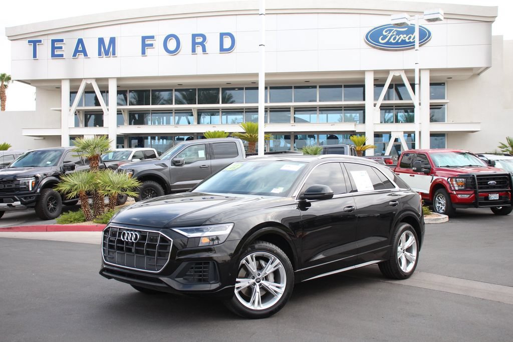 Used 2022 Audi Q8 Premium Plus AWD/4WD image 2