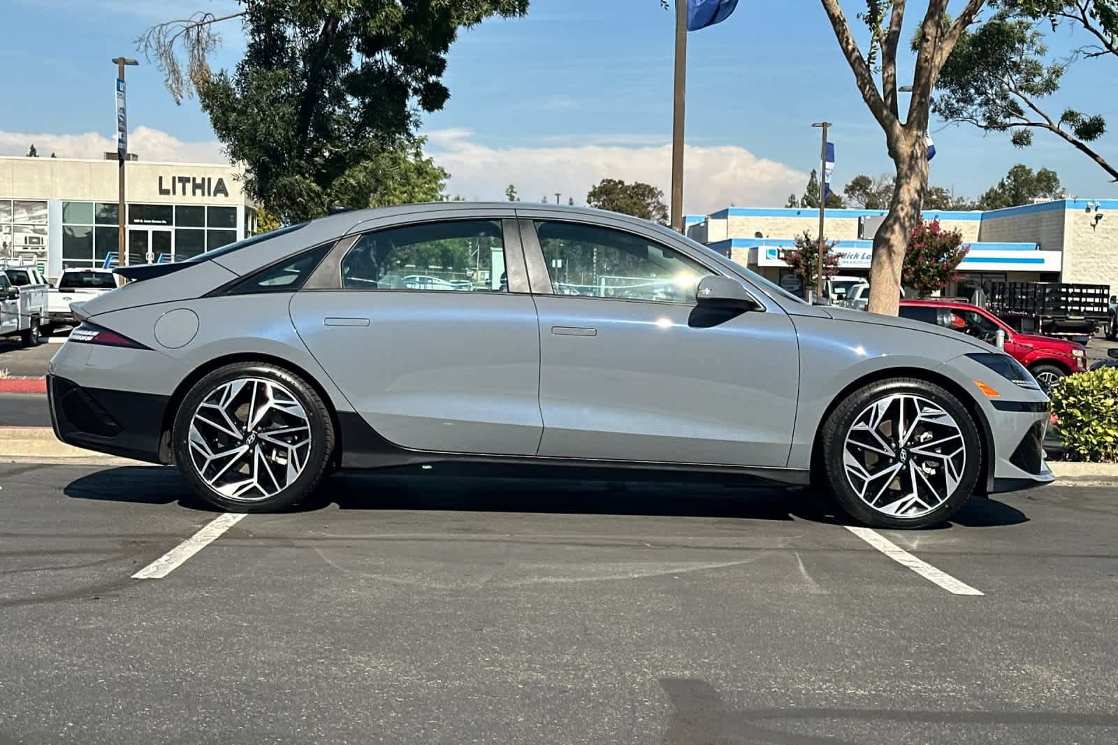Used 2023 Hyundai Ioniq 6 SEL RWD image 9